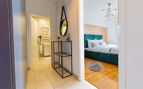 Platinum_Luxury_Apartment